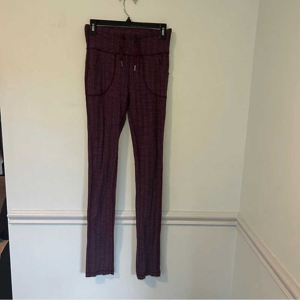 Lululemon Plum Skinny Will Yoga Pants Size 6